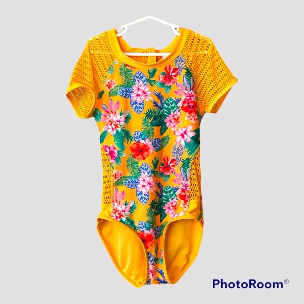 Size 10/12 art class swimsuit. EUC.